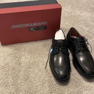Brand new Johnston Murphy shoes size 9
